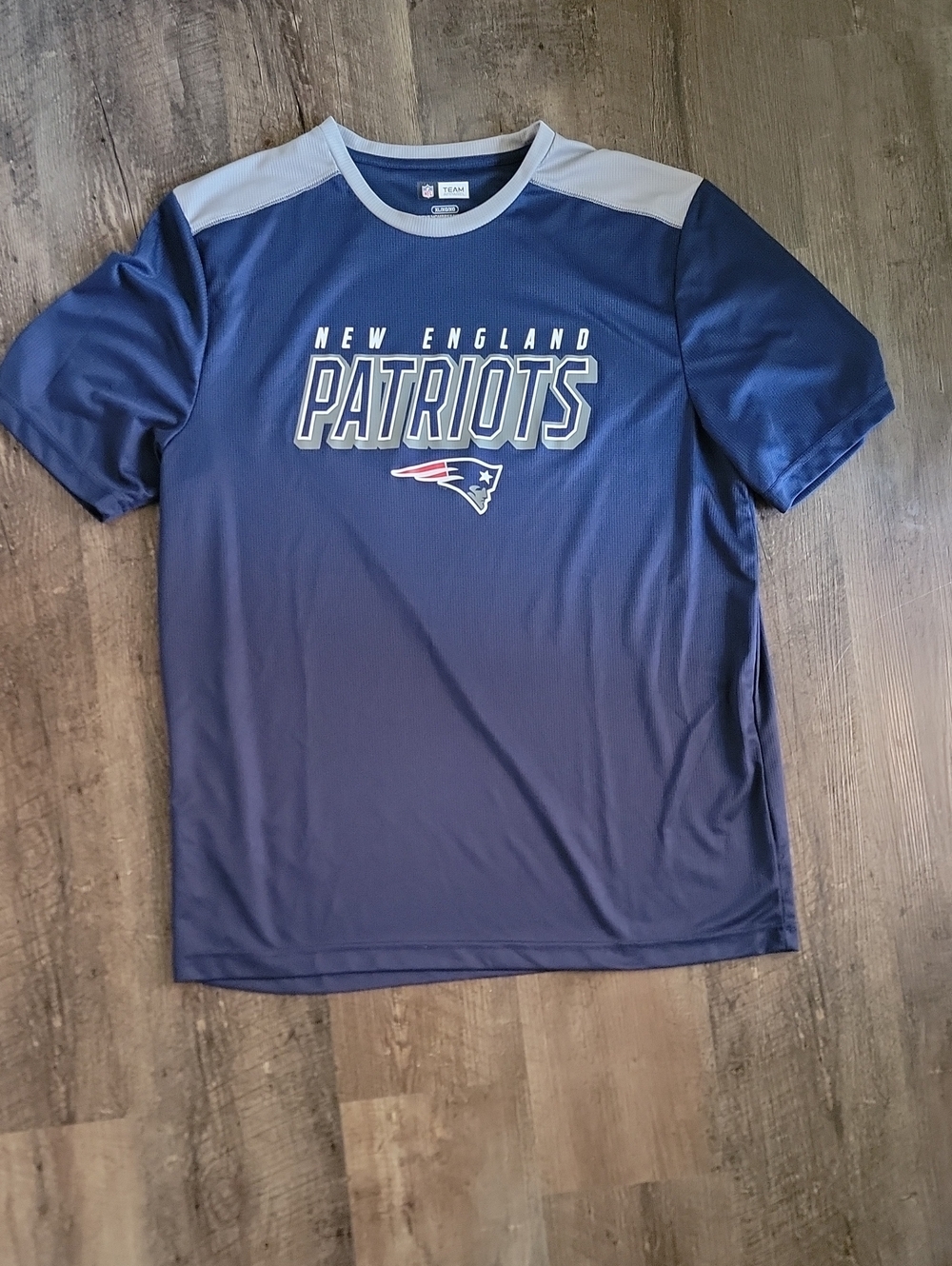 NFL Team Apparel New England Patriots T-Shirt